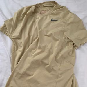 Nike Pro Dri-Fit XL Gold Shirt